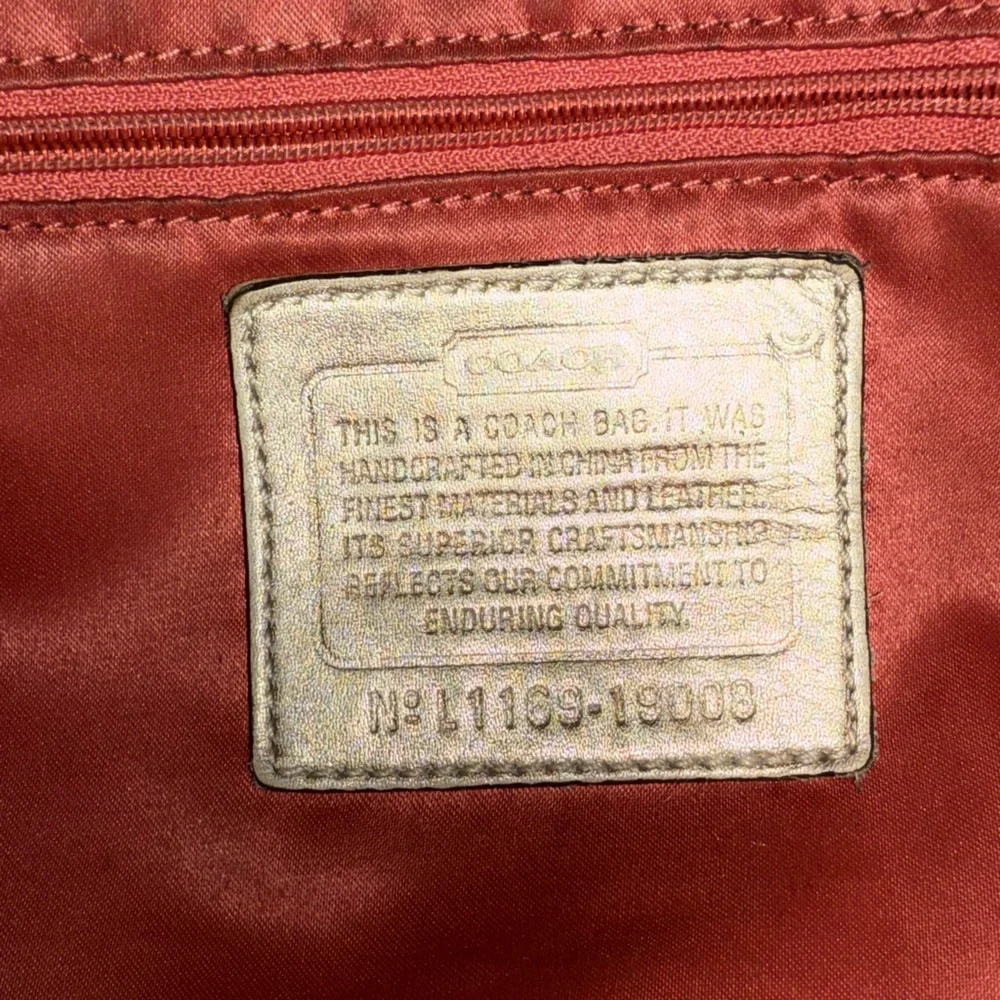 Rare Coach Metallic Whipstitch Leather Convertible Shoulder Bag in Platinum GUC - Picture 14 of 14